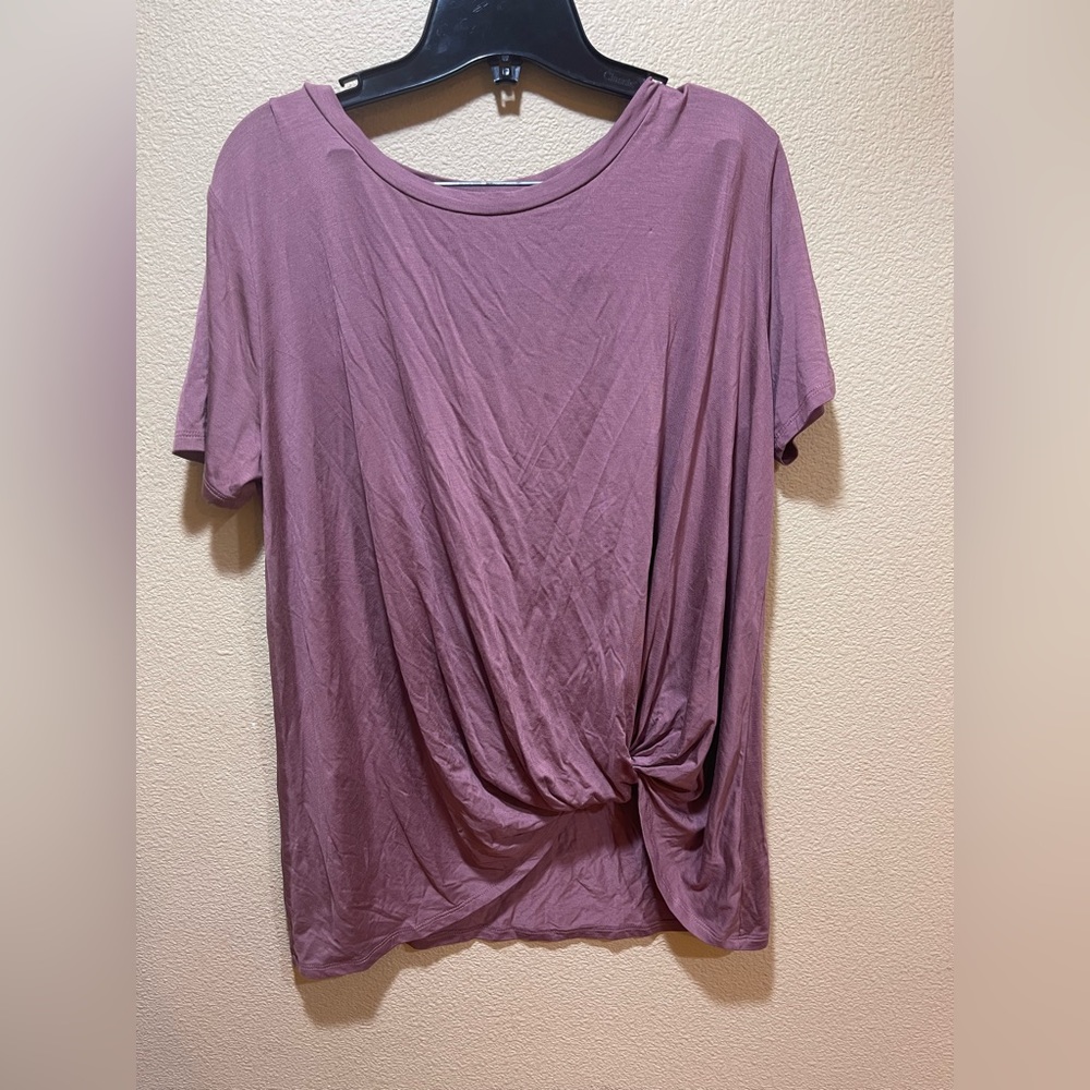 NWT Willow blood Medium size